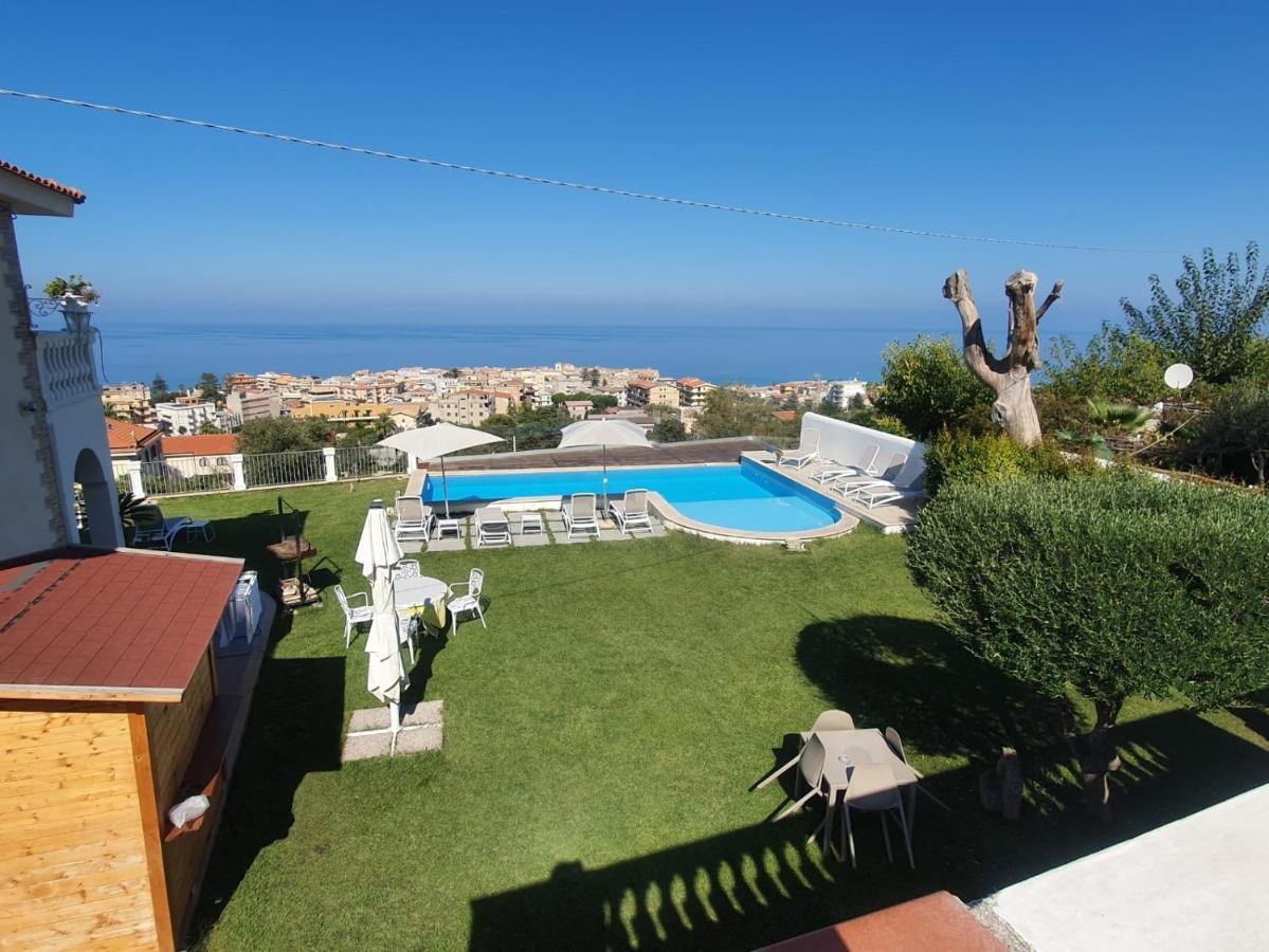 Appartamenti Borgo Panoramico N 5 Tropea Exteriör bild